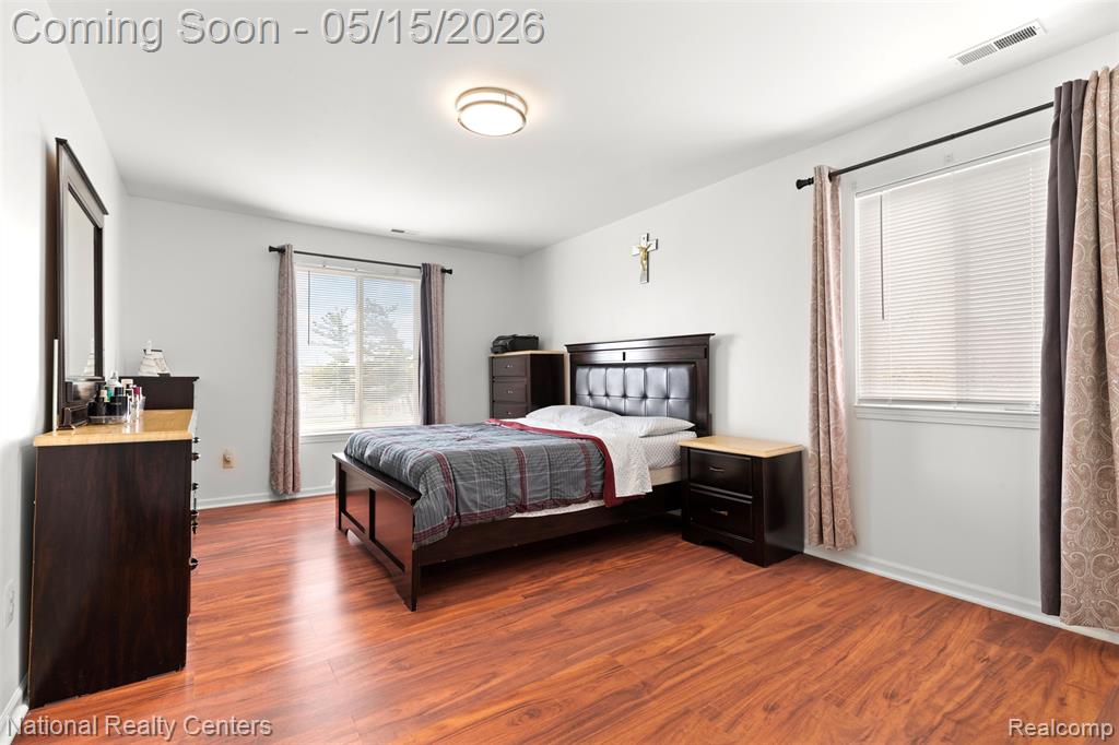 43220 Fountain Drive, Sterling Heights, MI 48313 — Photo 11