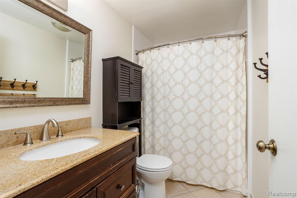 43774 STUART Drive, Canton, MI 48187 — Photo 18