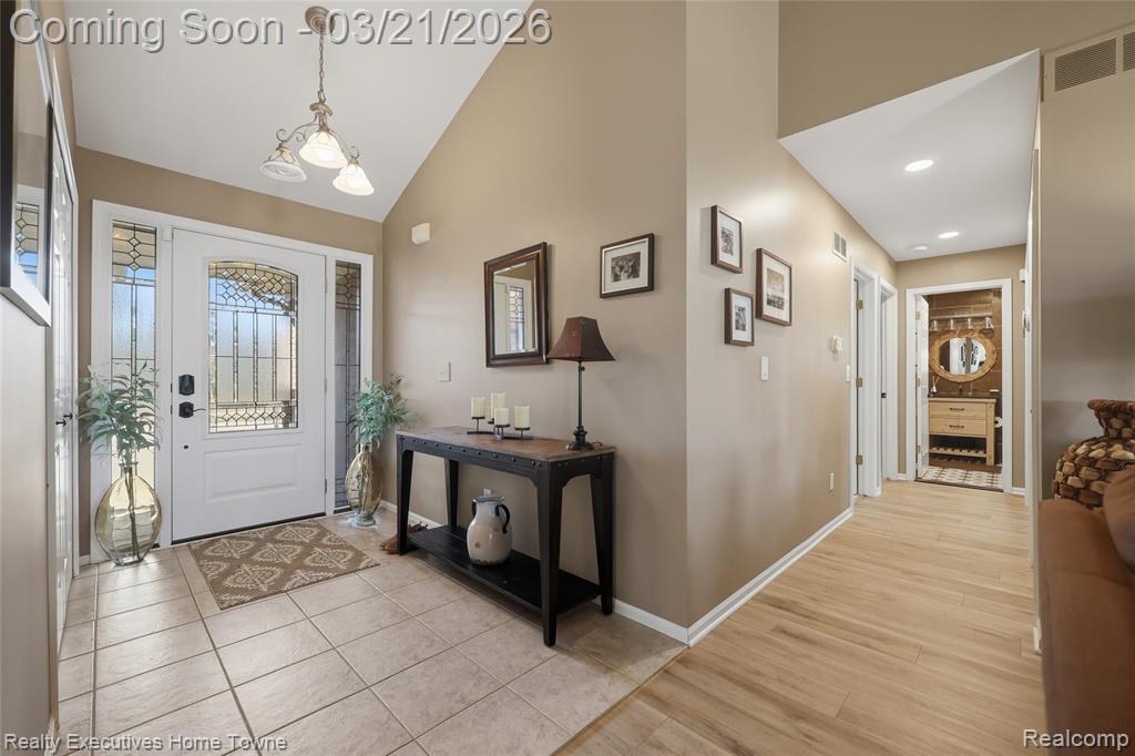 49266 Shenandoah Drive, Macomb, MI 48044 — Photo 8