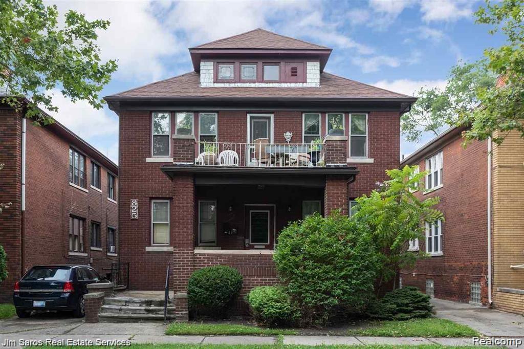 825 Beaconsfield 2N Avenue, Grosse Pointe Park, MI 48230 — front exterior