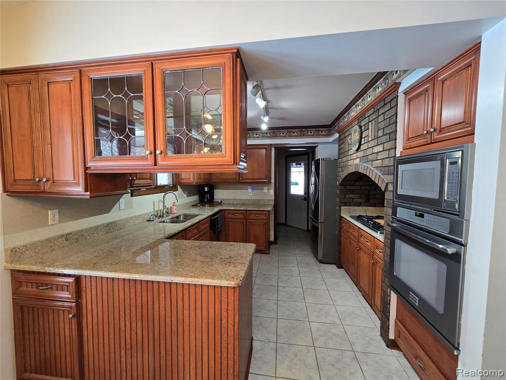 9770 Daleview Drive, South Lyon, MI 48178 — Photo 7
