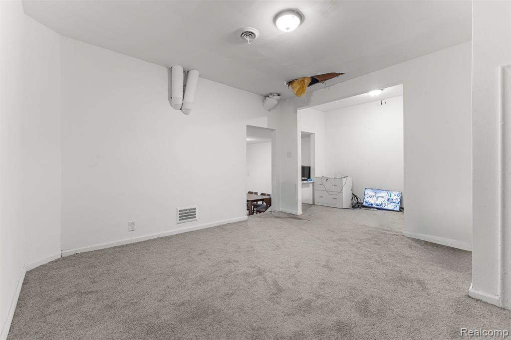 19420 W Warren Avenue, Detroit, MI 48228 — Photo 39