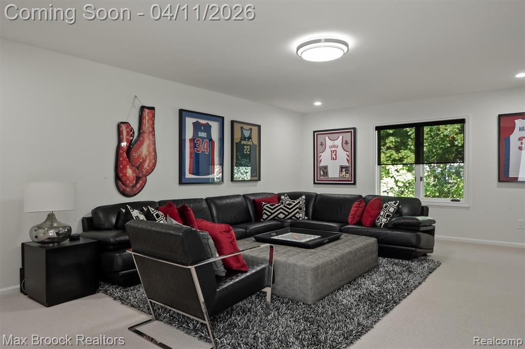 5190 Clarendon Crest Street, Bloomfield Hills, MI, 48302