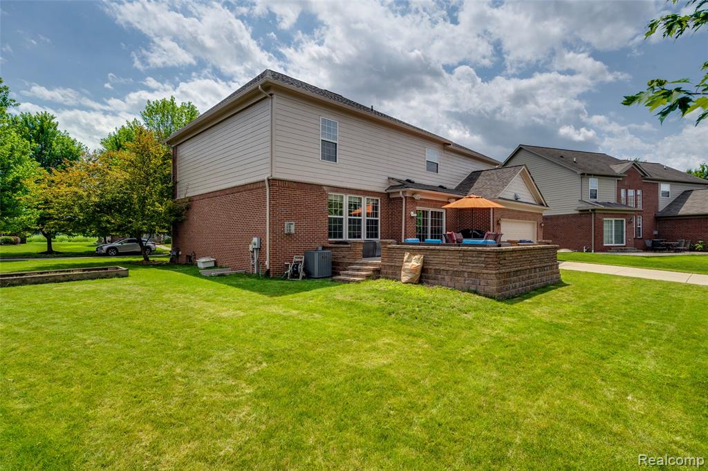 50042 Black Horse Lane, Canton, MI 48188 — Photo 9