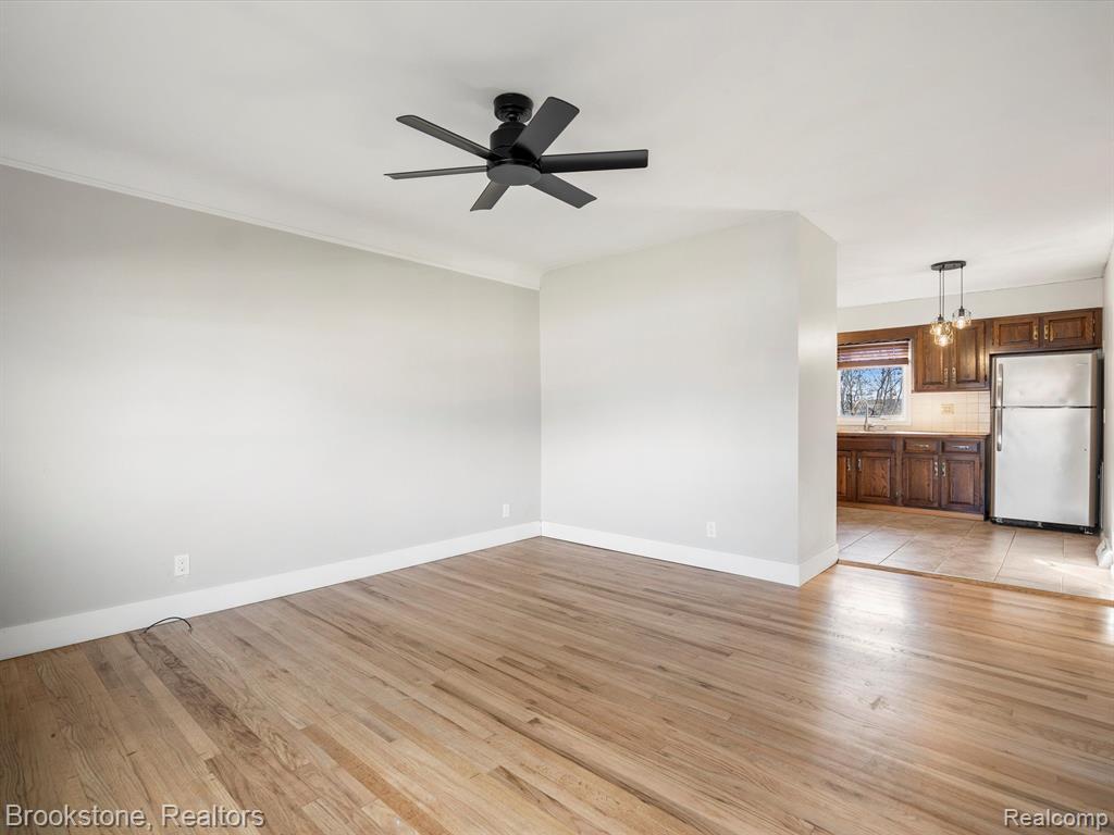 52421 WASHINGTON Street, New Baltimore, MI 48047 — Photo 4
