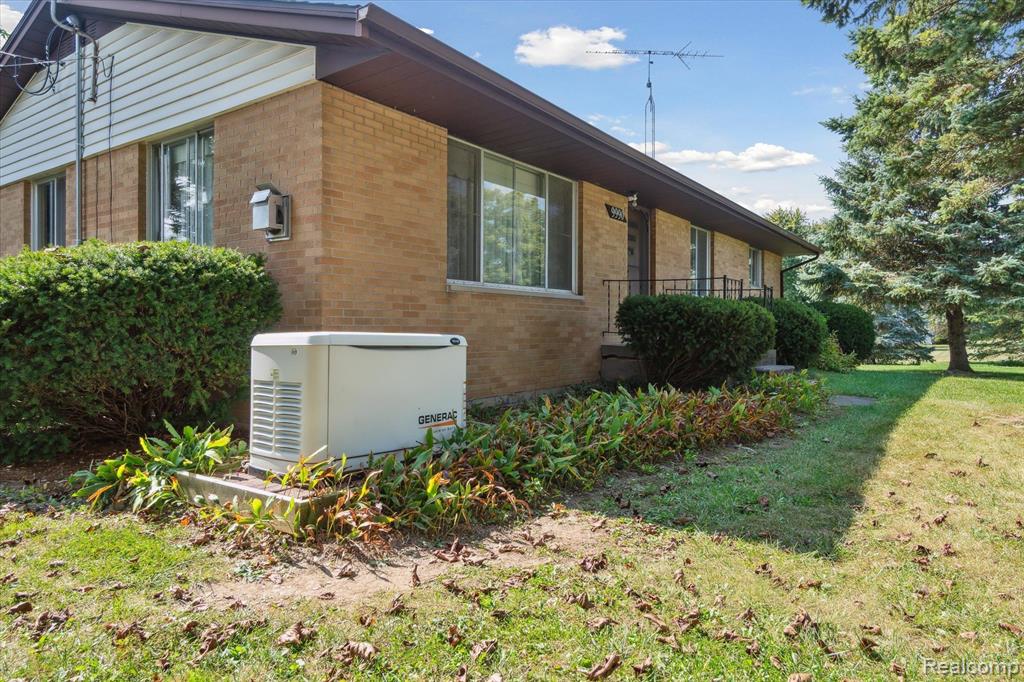9990 E NEWBURG Road, Durand, MI 48429 — Photo 2