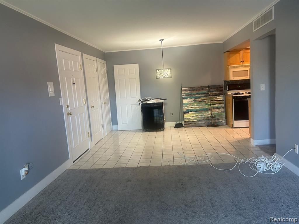 54667 SHELBY Road, Shelby Twp, MI 48316 — Photo 9