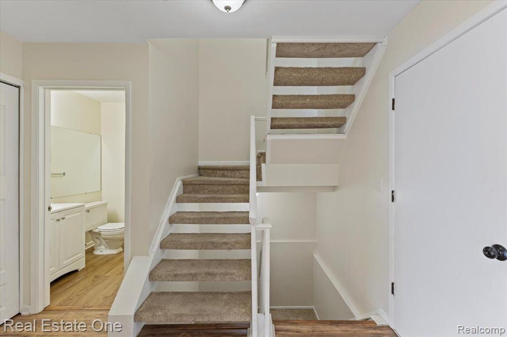 22663 CRANBROOKE Drive, Novi, MI — Photo 13