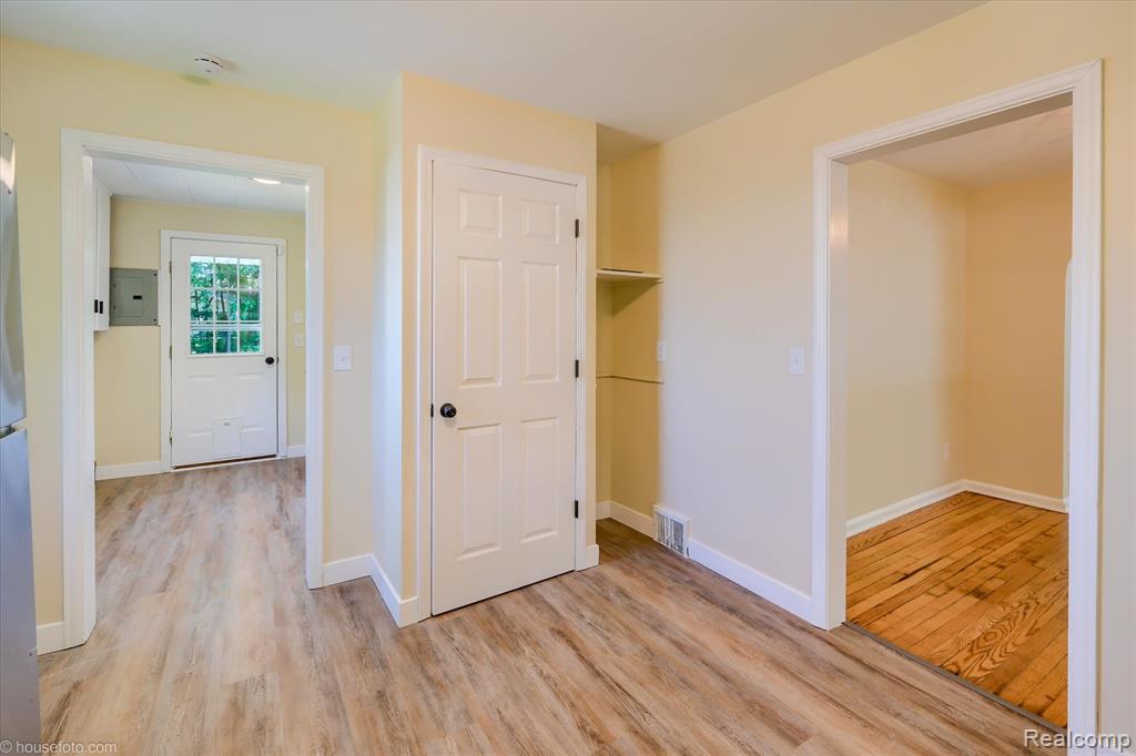 580 N Almont Avenue, Imlay City, MI 48444 — Photo 16