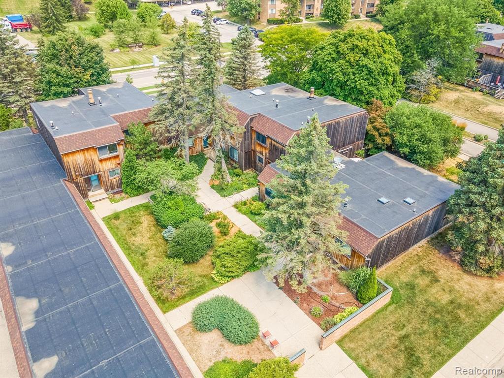 2109 PAULINE CT, Ann Arbor, MI 48103 — Photo 36