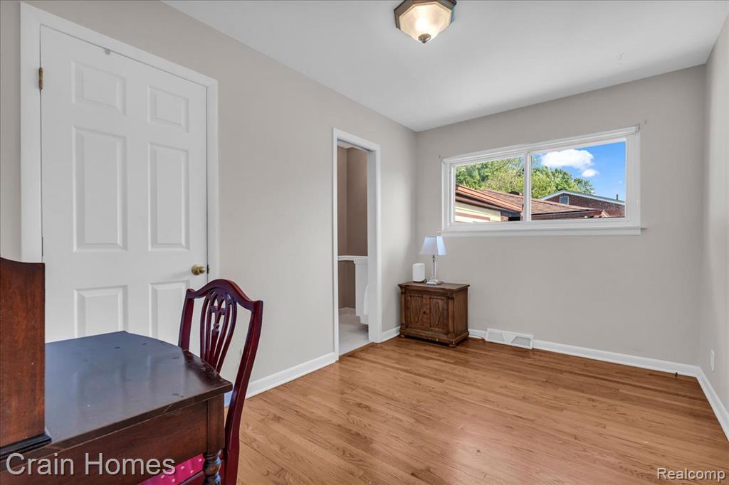 846 Moulin Avenue, Madison Heights, MI 48071 — Photo 21