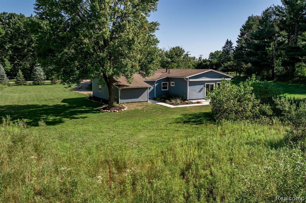 5461 W COON LAKE Road, Howell, MI 48843 — Photo 40