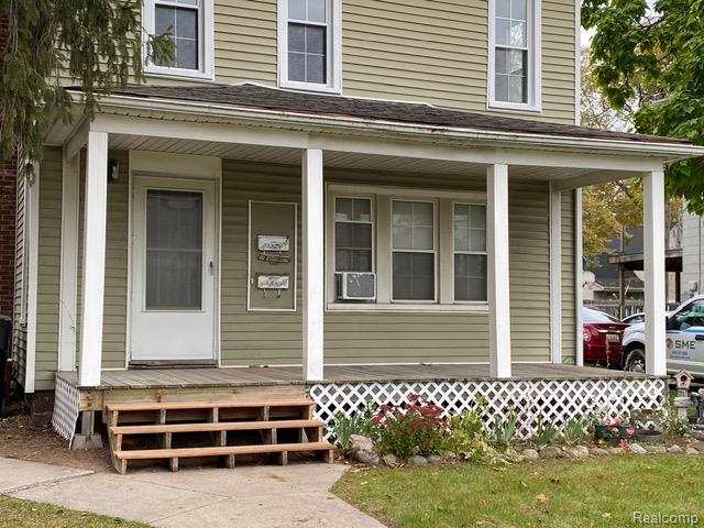 504 E Clinton Street, Howell, MI 48843 — Photo 2