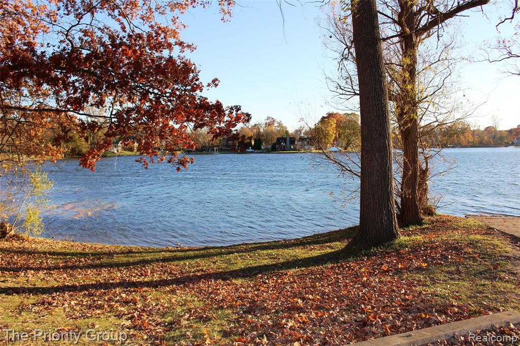 5650 Hillsboro Road, Davisburg, MI 48350 — Photo 48