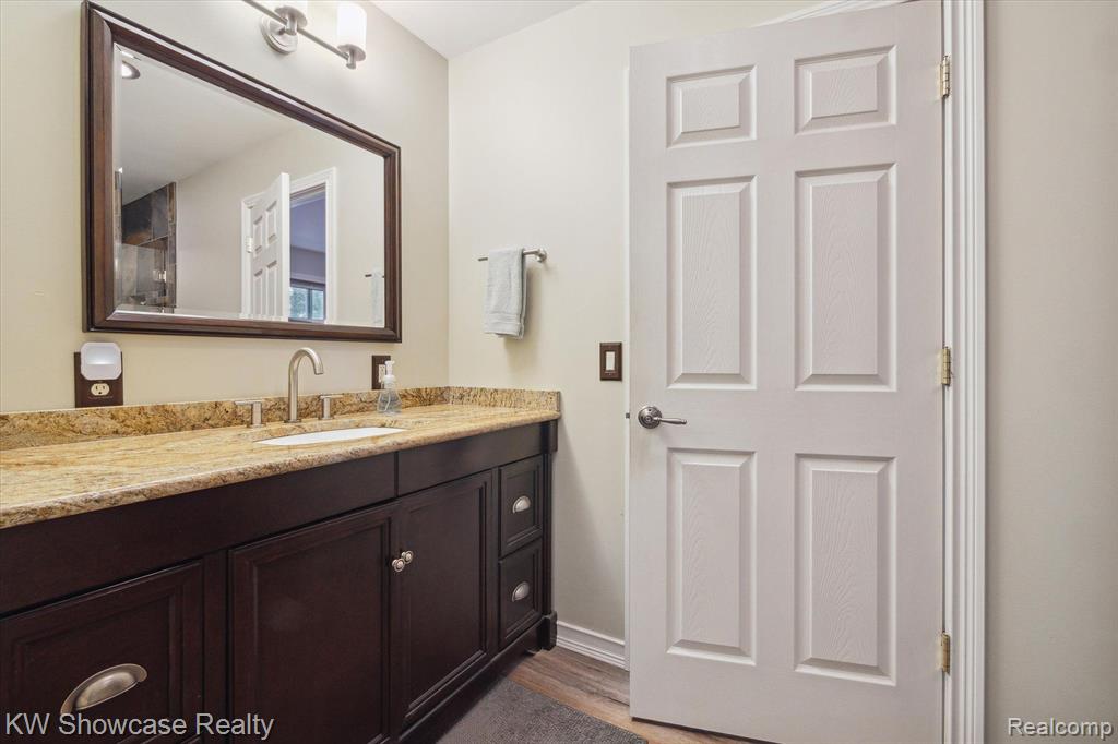 4020 Watuga Street, Commerce Twp, MI 48390 — Photo 23