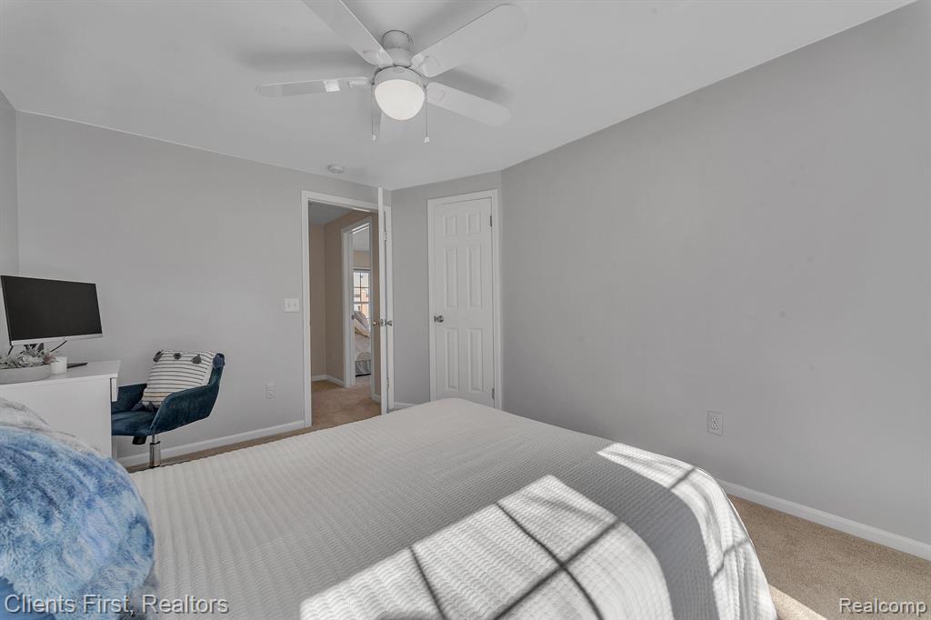 46408 DOUBLETREE Road, Canton, MI 48187 — Photo 33