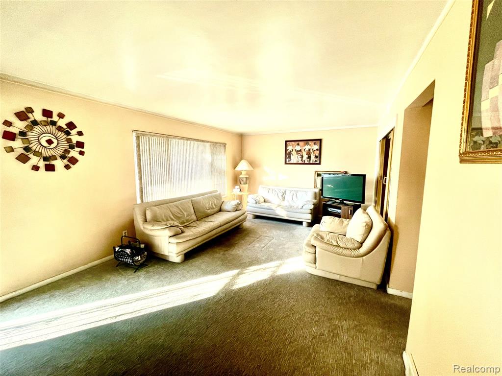 9526 Grandmont Avenue, Detroit, MI 48227 — Photo 3