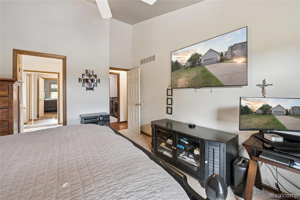 493 Cloverview Lane, Howell, MI 48843 — Photo 23