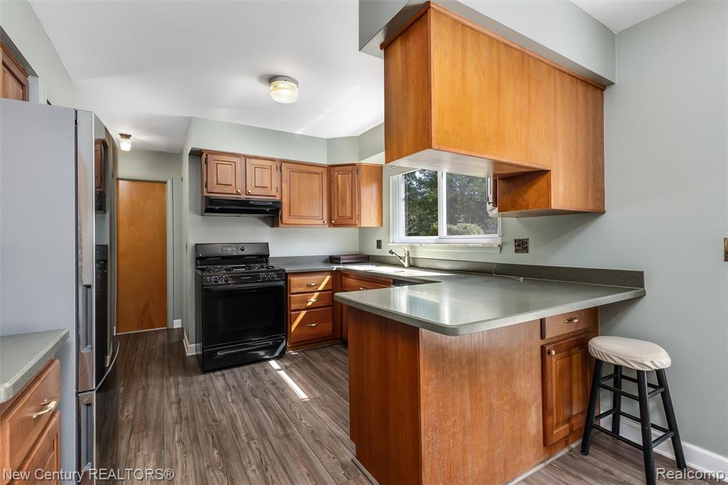5140 Babbit Drive, Troy, MI 48085 — Photo 14