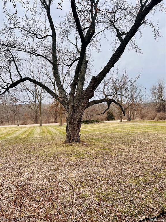 1900 N Hughes Road, Howell, MI 48843 — Photo 31
