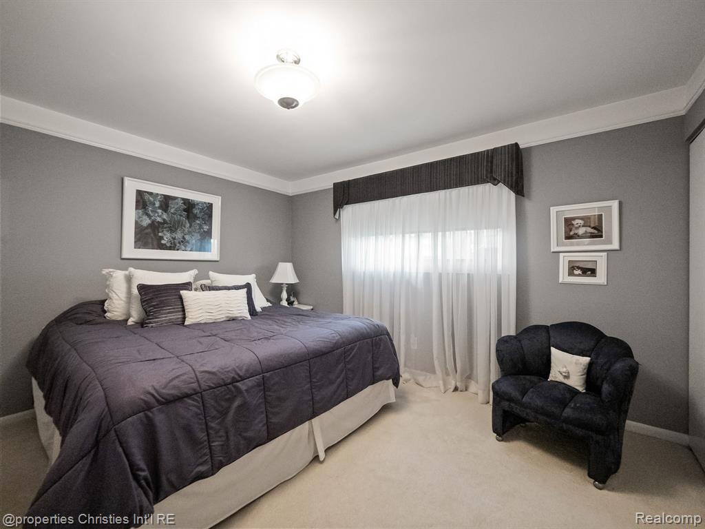 41642 Sycamore Drive, Novi, MI — Photo 18