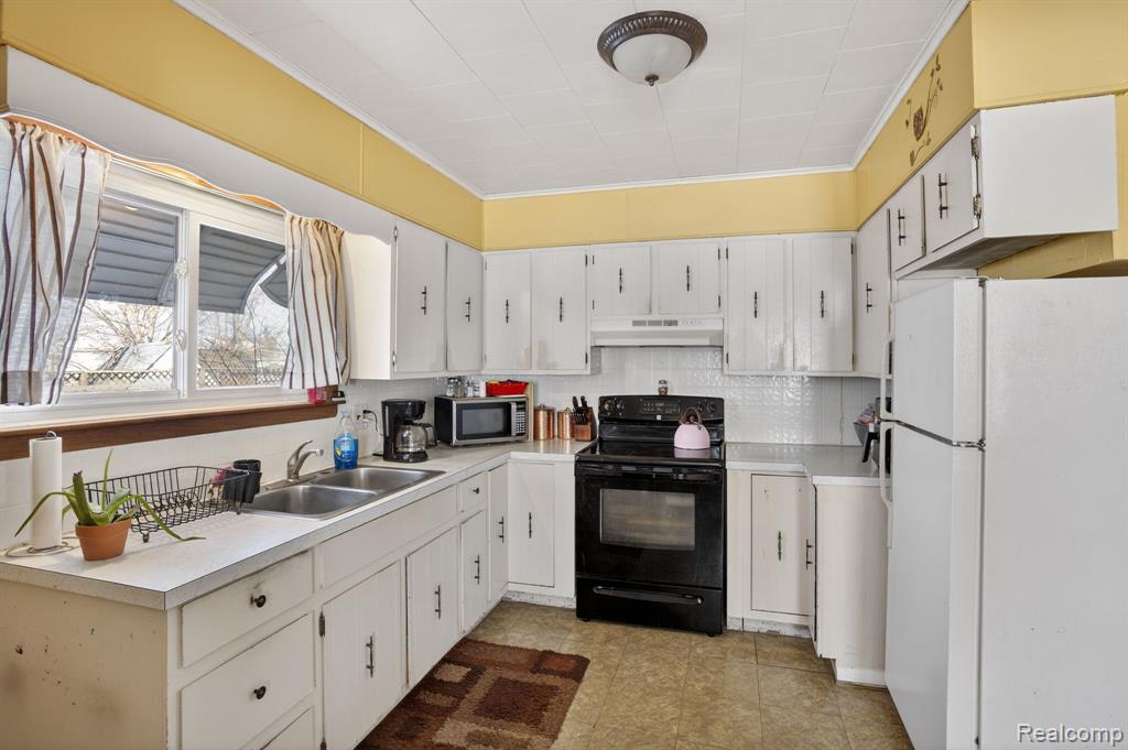 6074 Lennon Road, Swartz Creek, MI 48473 — Photo 12