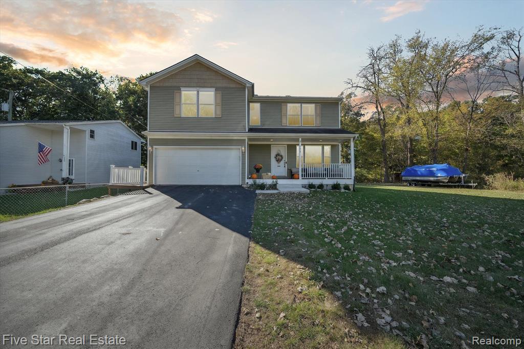490 CLAYBURN Boulevard, Waterford, MI 48327 — front exterior