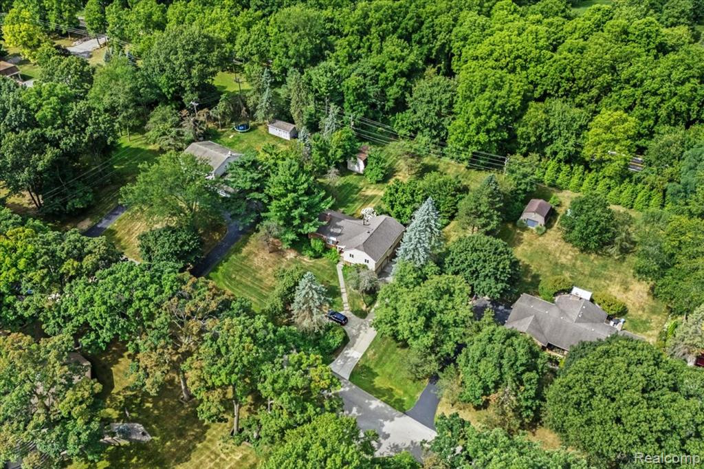 60023 Trailwood Street, Washington, MI — Photo 46