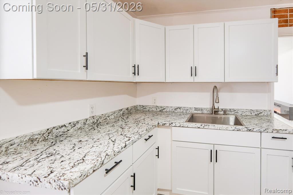 601 McKinley Avenue, Flint, MI 48507 — Photo 12