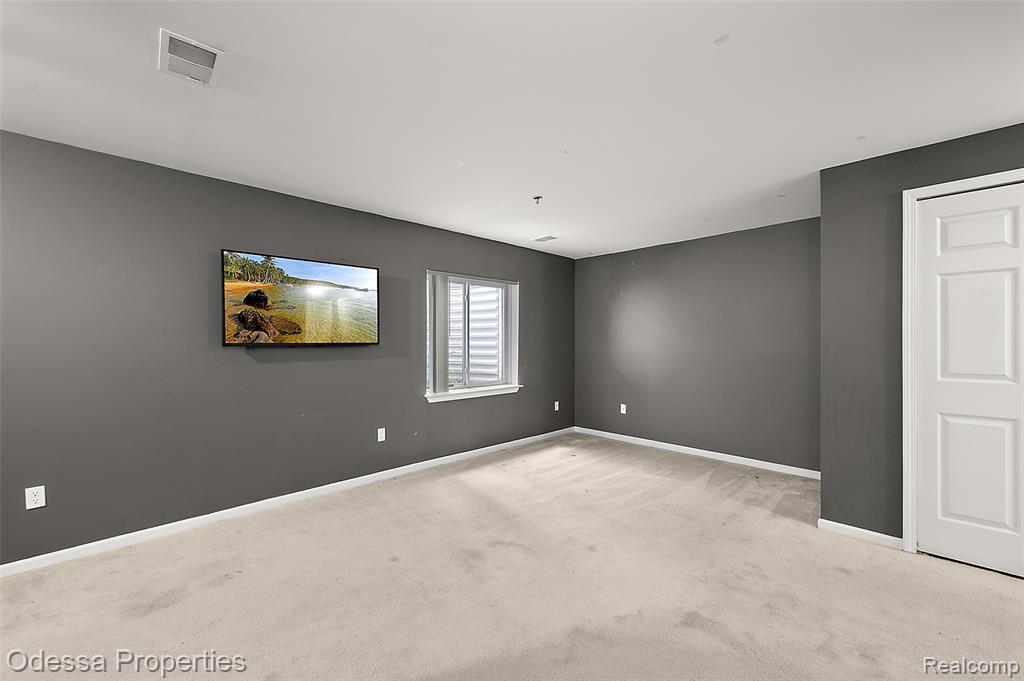 43103 Strand Drive, Sterling Heights, MI 48313 — Photo 23