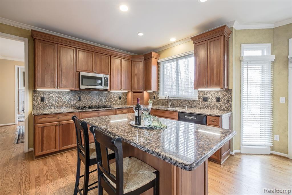 7252 Autumn Hill Drive, West Bloomfield, MI 48323 — Photo 27