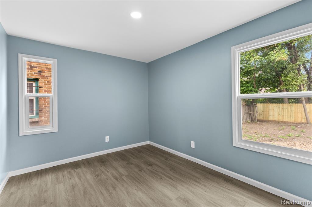 8310 Whitcomb Street, Detroit, MI 48228 — Photo 20