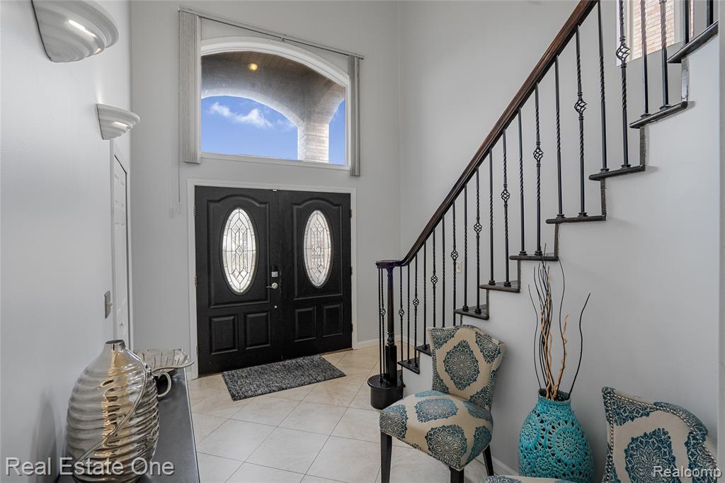 6067 N Vernon Street, Dearborn Heights, MI 48127 — Photo 3