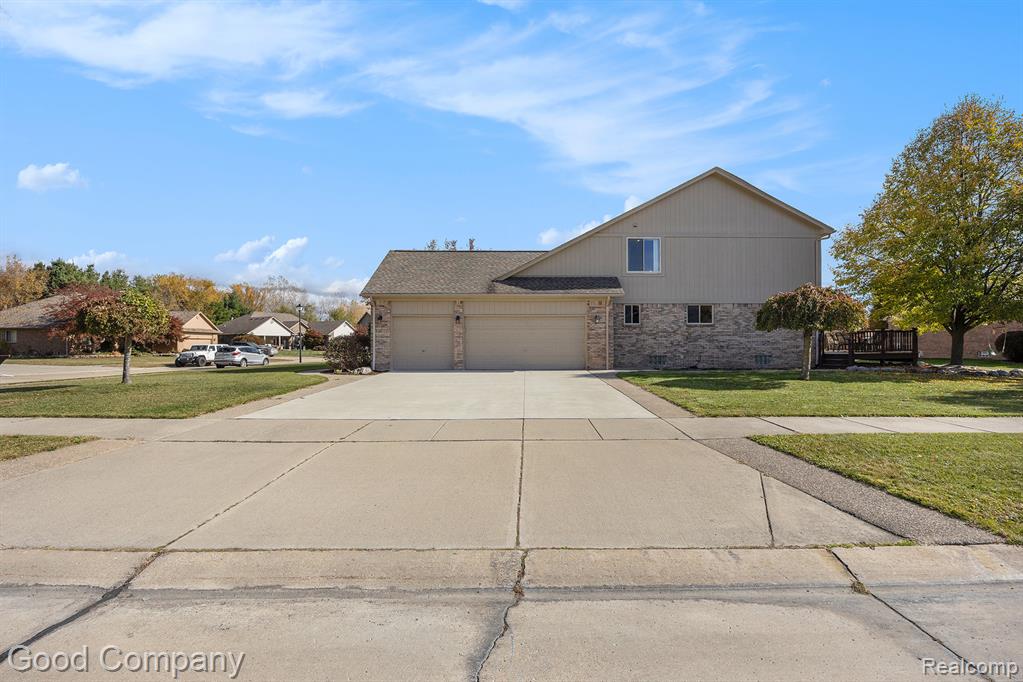 52117 Pebble Creek Drive, New Baltimore, MI 48047 — Photo 4