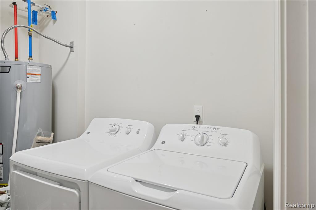 10028 RIDGE RUN Street, 10, Howell, MI 48855 — Photo 19