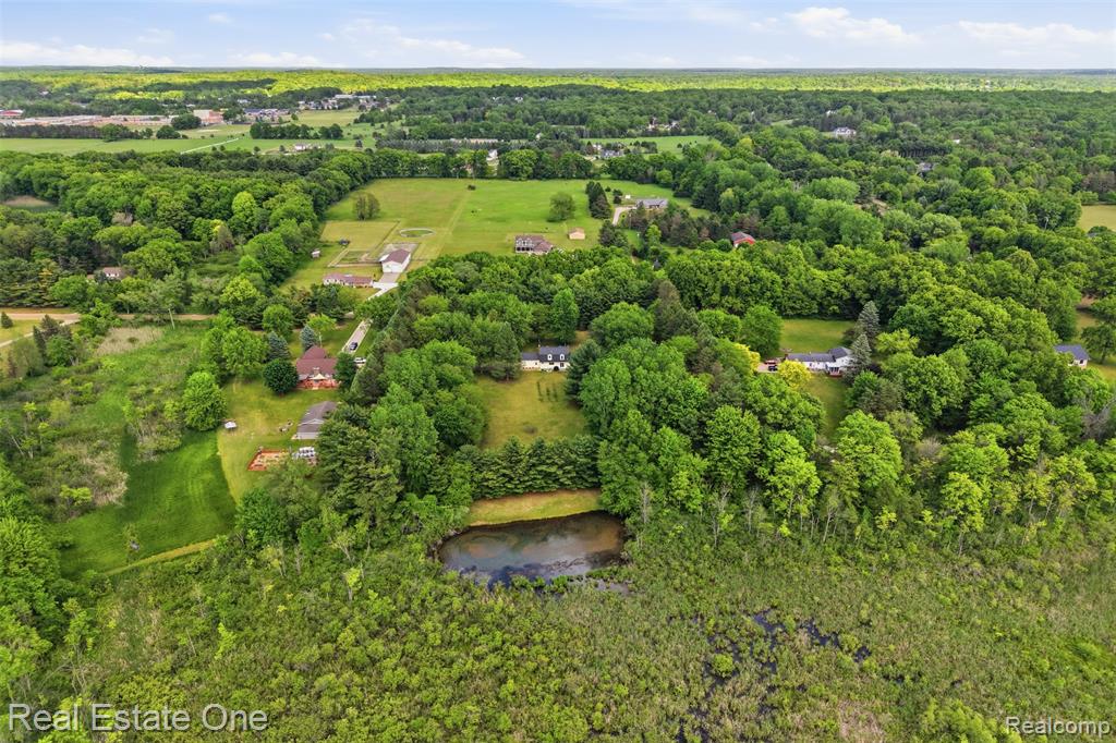 1765 Rowe Road, Milford, MI 48380 — Photo 54
