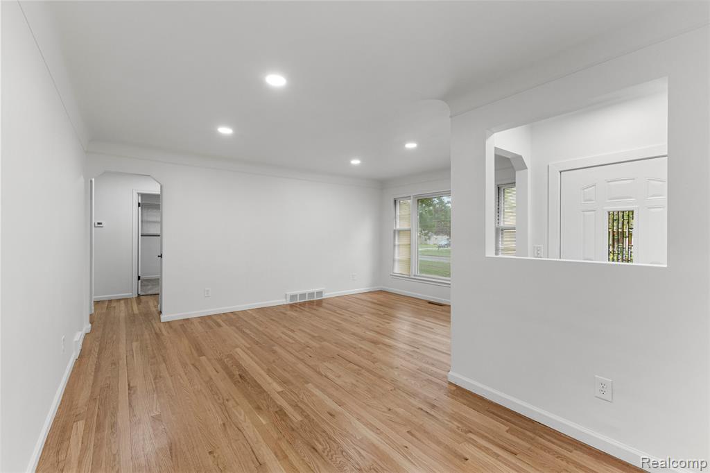 9983 Hemingway, Redford, MI 48239 — Photo 7
