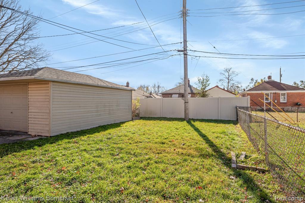 863 MAYFLOWER Avenue, Lincoln Park, MI 48146 — Photo 30