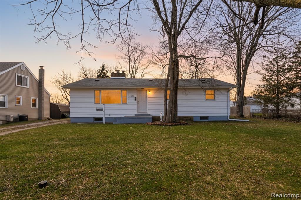 2300 S Lincoln, Bay City, MI 48708