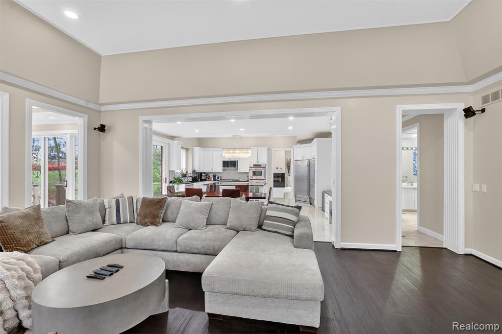 6620 Minnow Pond Drive, West Bloomfield, MI — Photo 12