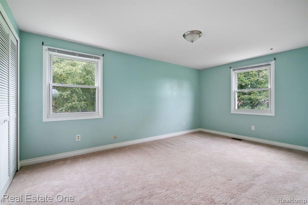 4985 BUTLER Drive, Troy, MI 48085 — Photo 20