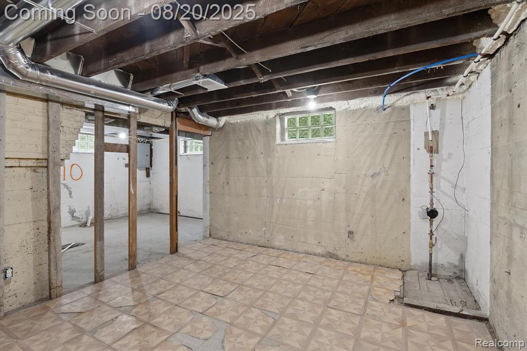 595 N. Perry Street, Pontiac, MI 48342 — Photo 27