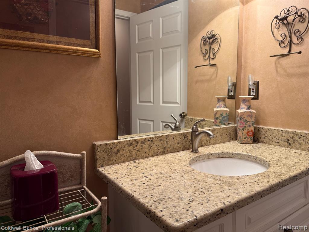 5349 Brookemonte Circle, Rochester, MI 48306 — Photo 30