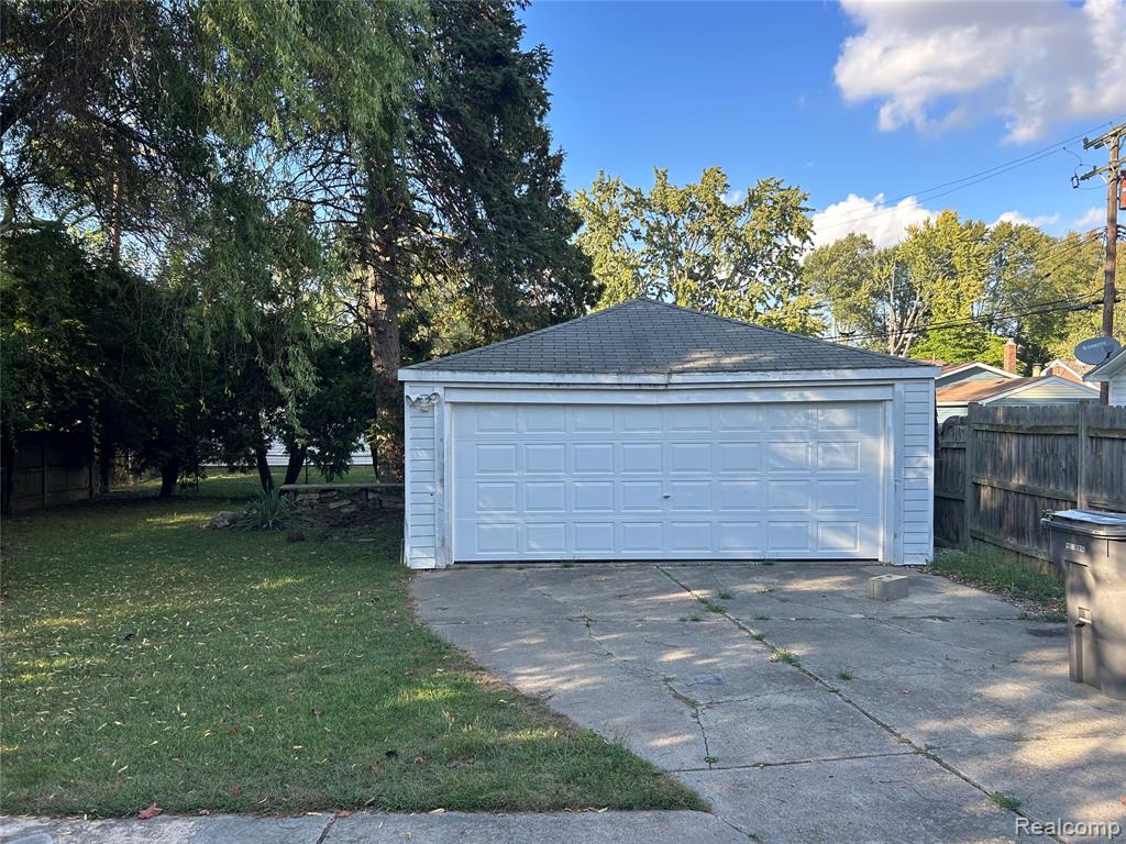 784 Patterson Court, Inkster, MI 48141 — Photo 3