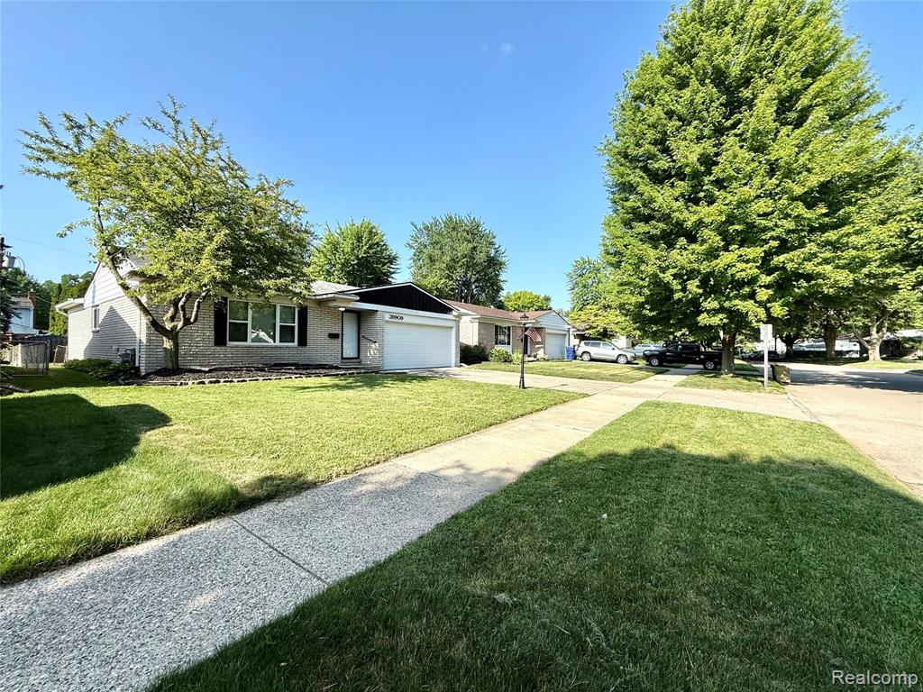 39909 Lynn Street, Canton, MI 48187 — Photo 46