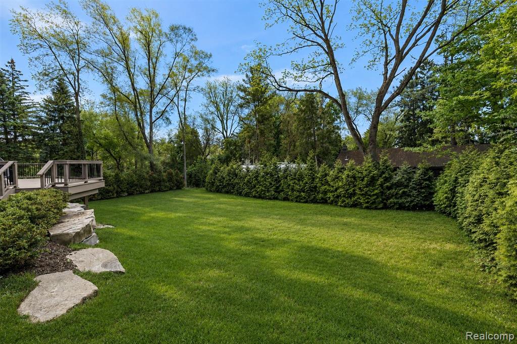 4345 SPRUCE HILL Lane, Bloomfield Hills, MI 48301 — Photo 3