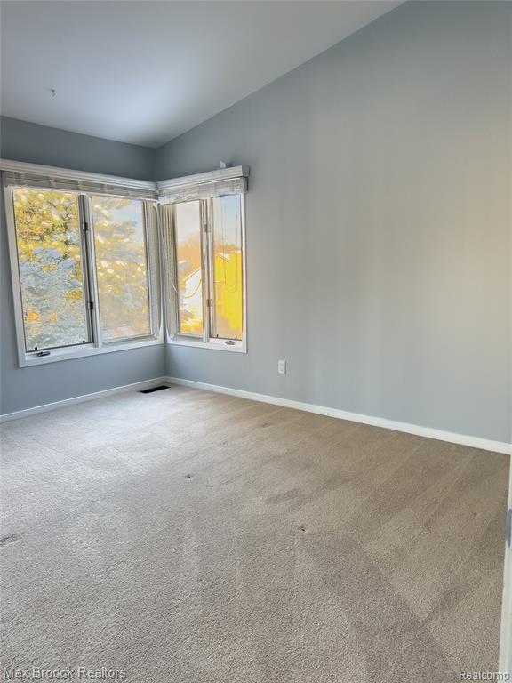 4013 Foxpointe Drive, West Bloomfield, MI 48323 — Photo 21
