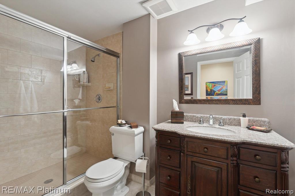 4355 Oak Pointe Drive, Brighton, MI 48116 — Photo 31