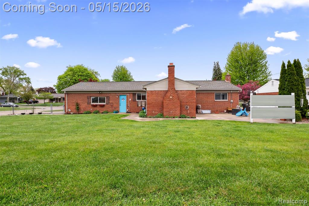 40769 Flagstaff Drive, Sterling Heights, MI 48313 — Photo 35