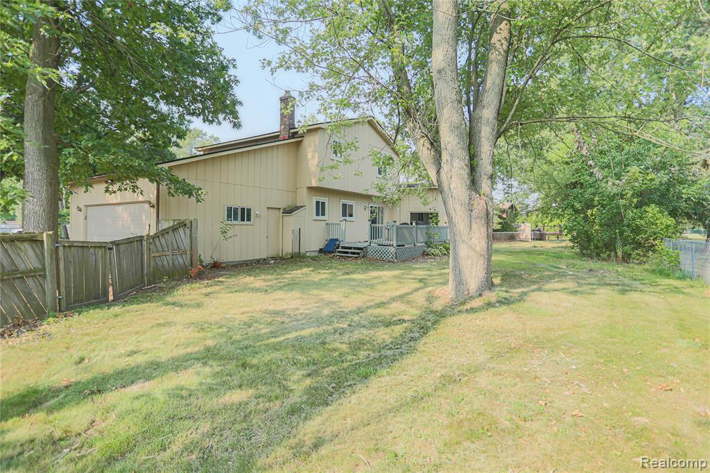 7014 Marco Drive, Waterford, MI 48327 — Photo 6